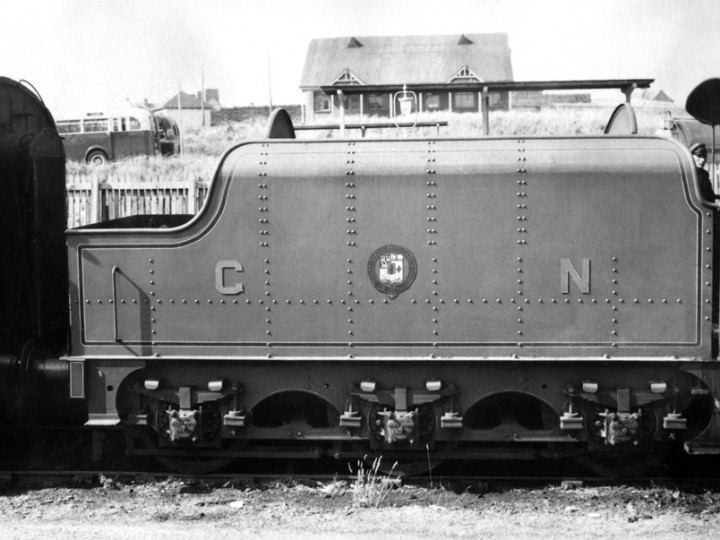 29/6/1957: One for the modellers, E Type tender No.45 with 204 'Antrim' at Bundoran. (D. Coakham)