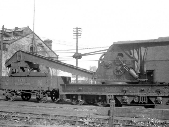 1938: GNR Steam Crane 2 and runner 8435 at Adelaide shed. (Drew Donaldson)