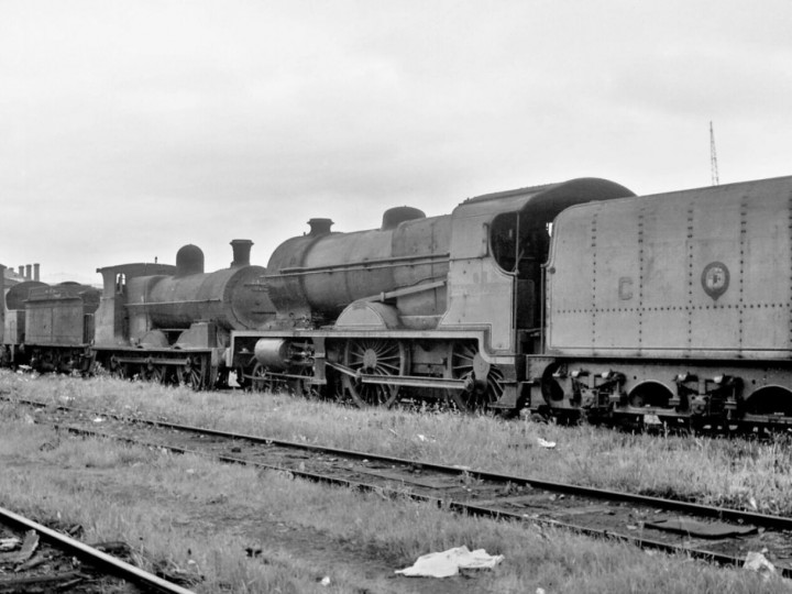 14/6/1964: No.85 all but derelict along with other out of use locomotives at Inchicore. (R. Joanes)