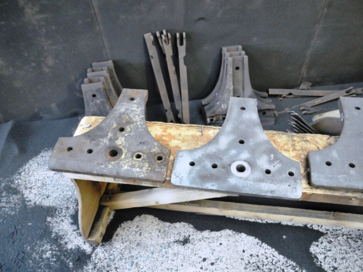 6/1/2016: Signal cabin lever frame components before and after shot-blasting. (C.P. Friel)