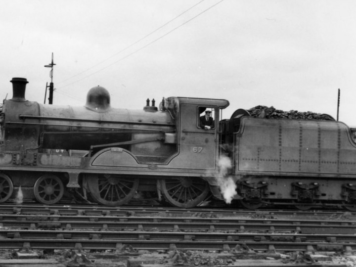 June 1962: U class No.202 'Louth' kept tender 46 when it became UTA No.67.