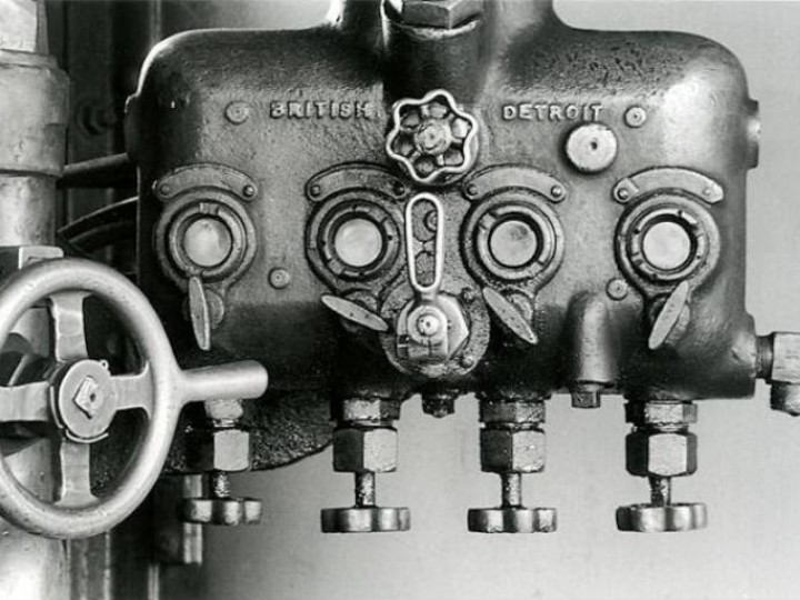 Detroit lubricator as carried by No.461. (V. Brady)