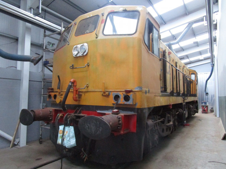 26/11/2022: B142 in the paintshop at Whitehead in preparation for its re-painting.