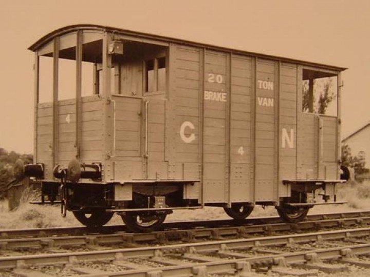 81's sister Brake Van 4 soon after completion in a specially-posed 'works' photograph. (Duffners, Dundalk)